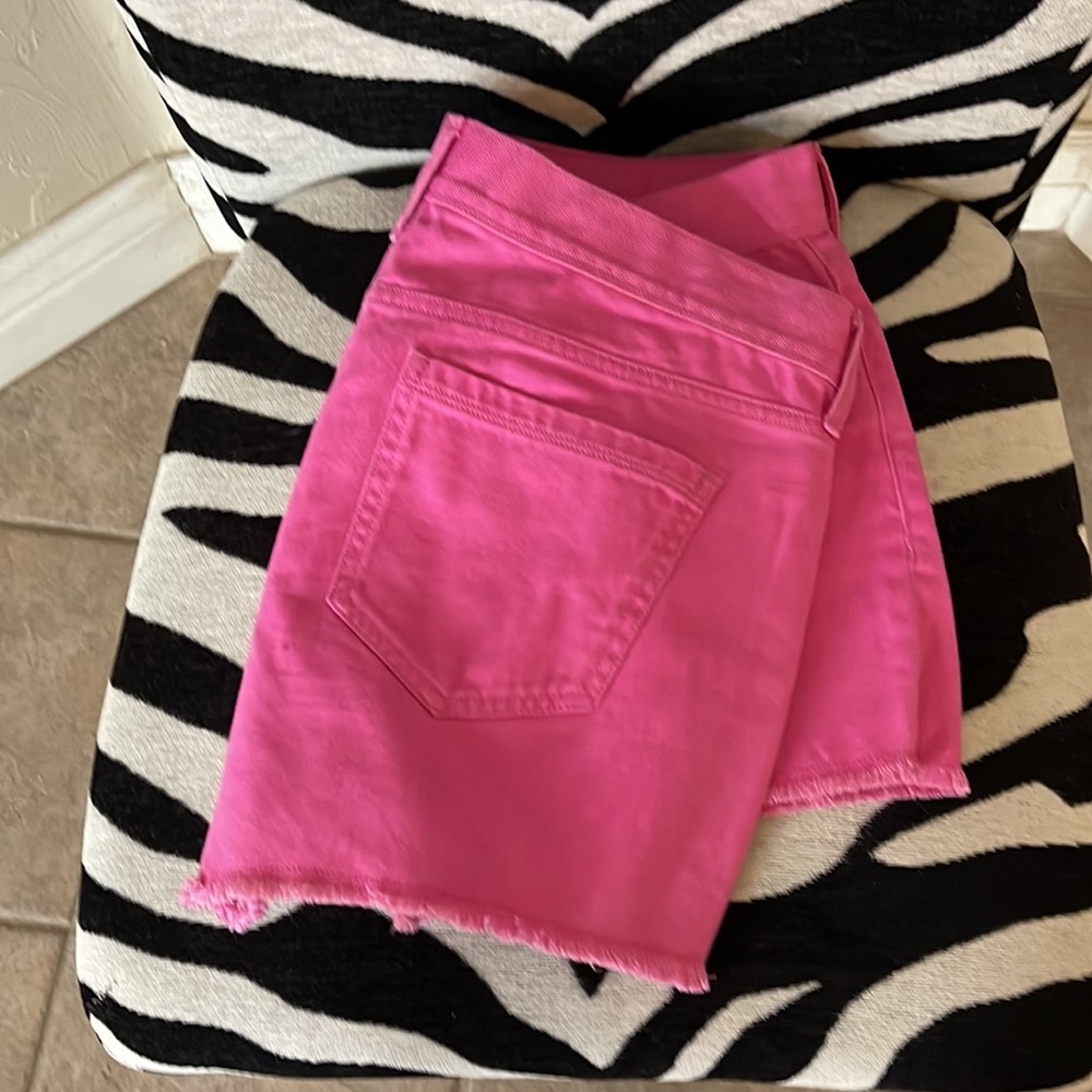 Old navy diva pink shorts